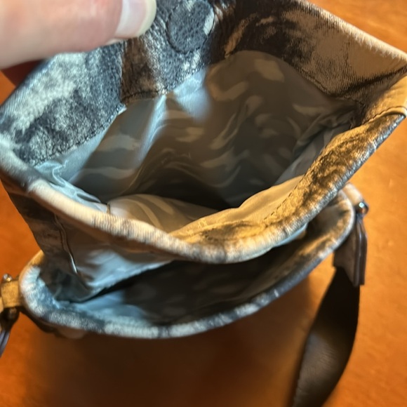 AIMEE KESTENBERG Broadway Mini Crossbody Vanilla Black Tie Dye - Picture 3 of 10